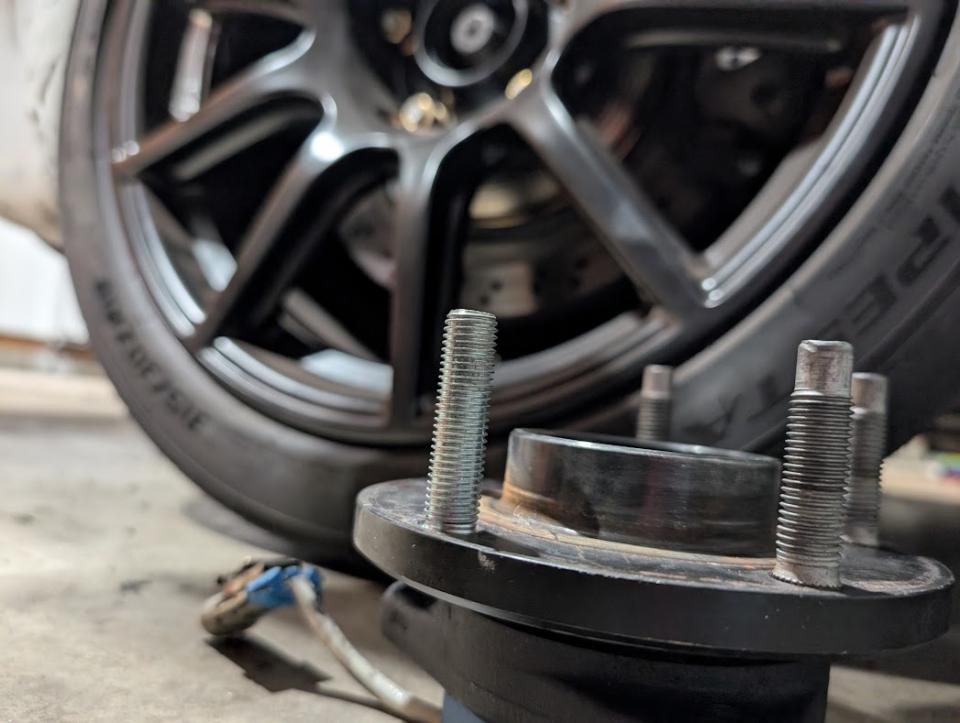 A dorman 610-323 on a C5 Corvette hub, which fits and is extended over OEM
